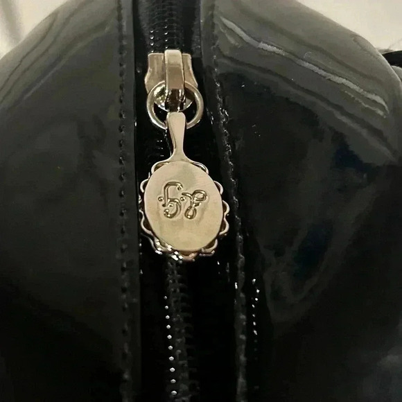 LULU GUINNESS Vintage Sunglasses Shop Patent Handbag Black - Picture 4 of 6